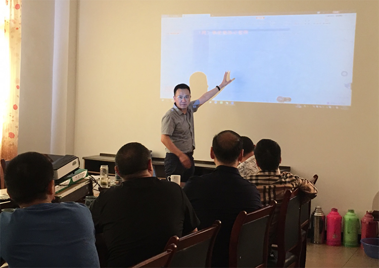 川南煤監分局召開榮縣<a href=http://www.ychlsm.com/sggl/ target=_blank class=infotextkey>煤礦<a href=http://www.ychlsm.com/sggl/ target=_blank class=infotextkey>事故</a></a>警示教育會.png