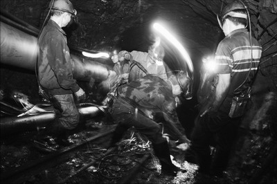2015年4月20日，山西大同姜家灣煤礦發生透水事故 24人被困井下