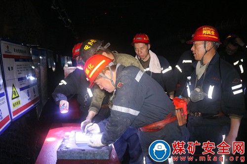蒲白建新煤化為礦區安全壁畫“新底色”