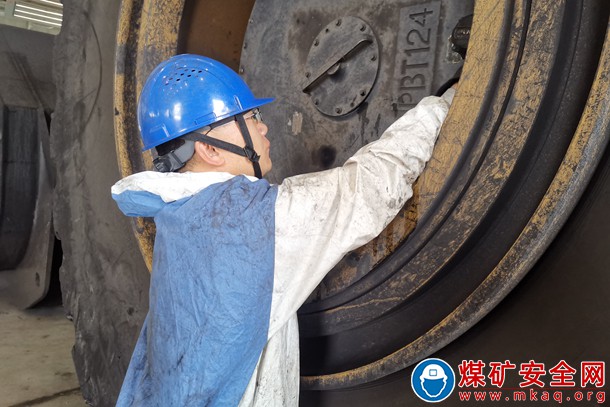 準能集團哈爾烏素設備維修中心持續加強設備安全管控