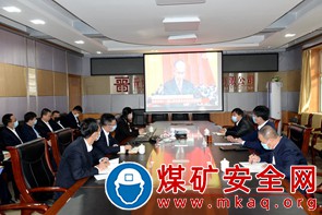 晉能能控股山西煤業股份有限公司干部員工認真收看中國共產黨山西省第十二次黨代會開幕盛況