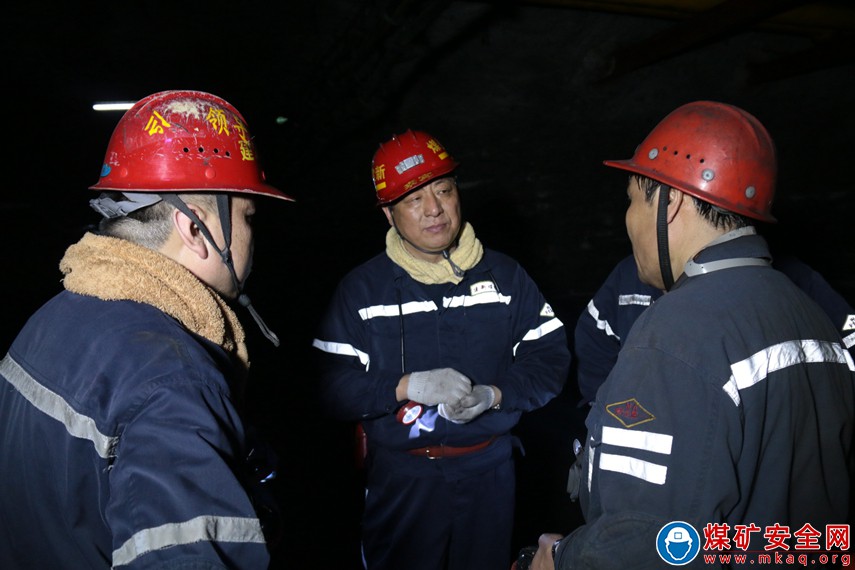 蒲白礦業煤礦運營公司“零點行動”筑牢安全防線