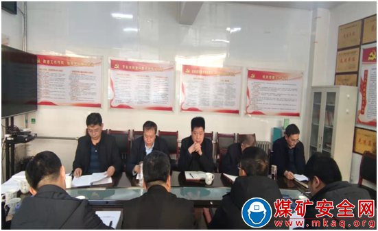 國家礦山安全監察局陜西局二級巡視員李玉清帶隊對子長市開展煤礦安全生產第二輪綜合督導檢查