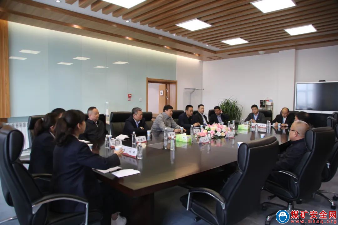 榆陽區副區長惠生衛一行到陜西中能煤田有限公司檢查指導工作