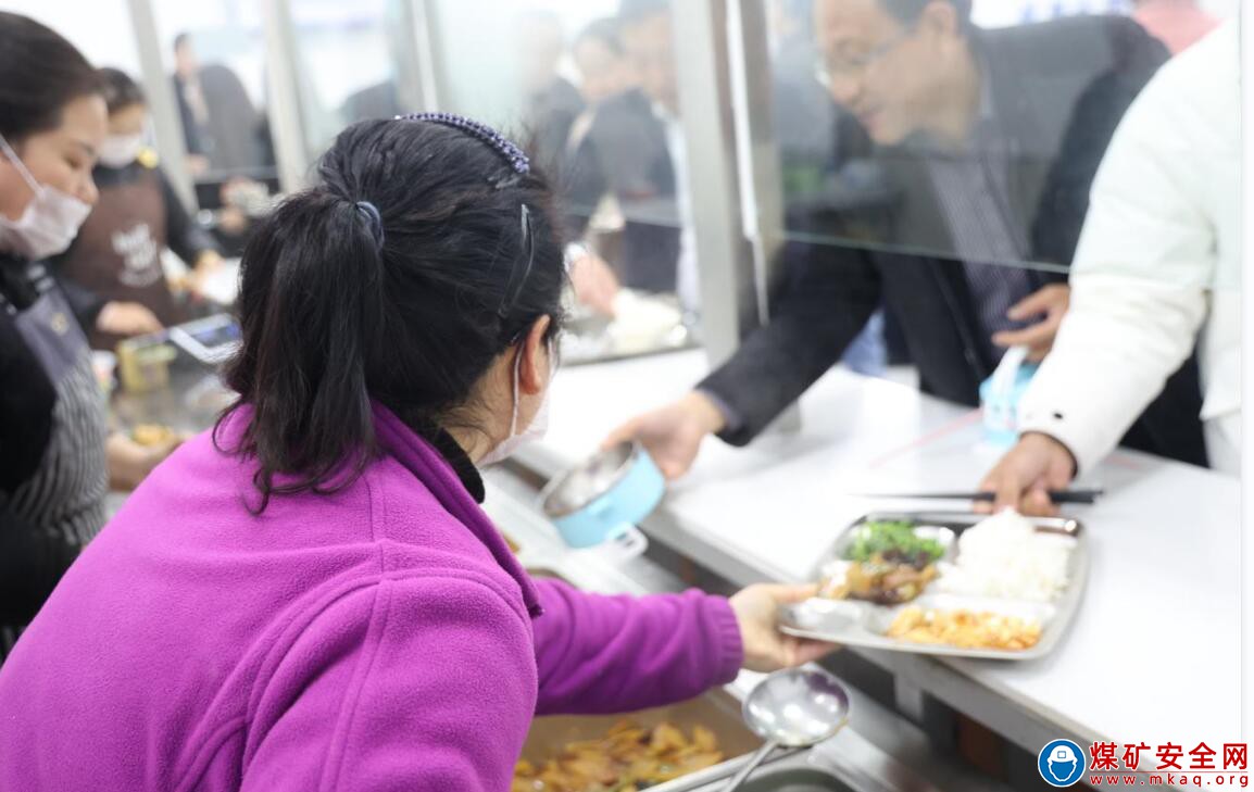 中煤三建建安公司——服務人民，造福職工