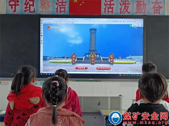 安徽廬江縣郭河鎮福元小學：開展“緬懷革命先烈 爭當有志少年”主題活動