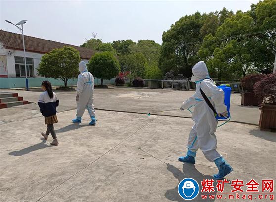 安徽廬江縣郭河鎮福元小學：開展新冠肺炎疑似病例應急處置演練活動