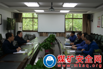 陜煤蒲白熱電公司：礦業公司總會計師高俊杰到熱電公司調研