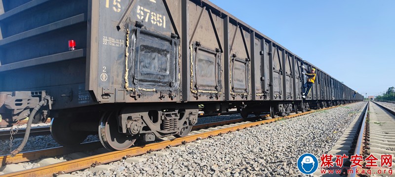 蒲白鐵運公司：罕項目部月運量創復運以來新高