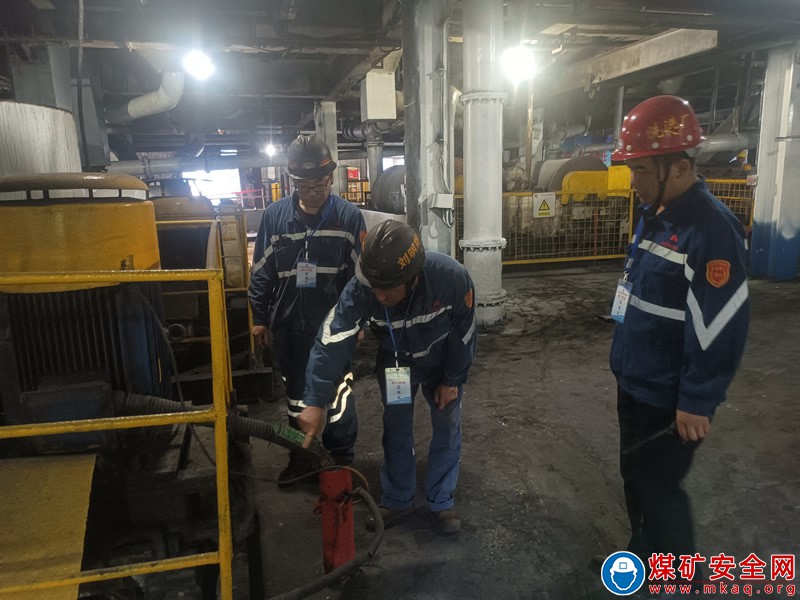 蒲白煤化運營公司  職工代表助力安全生產