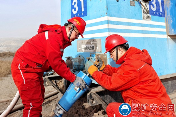 黑岱溝露天煤礦持續消缺采場供電系統夯實保供根基