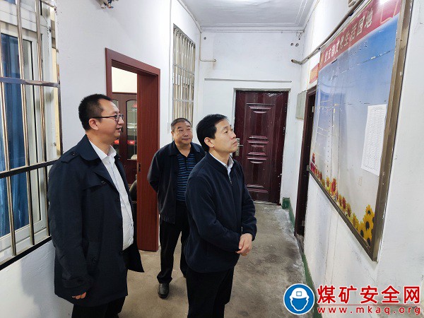 陳勁松到物產公司攀煤工程建設分公司督查干部作風和安全生產工作