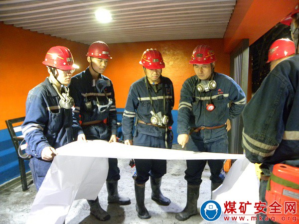 中能袁大灘礦業：“三個堅持”筑牢“百日安全”基礎底盤
