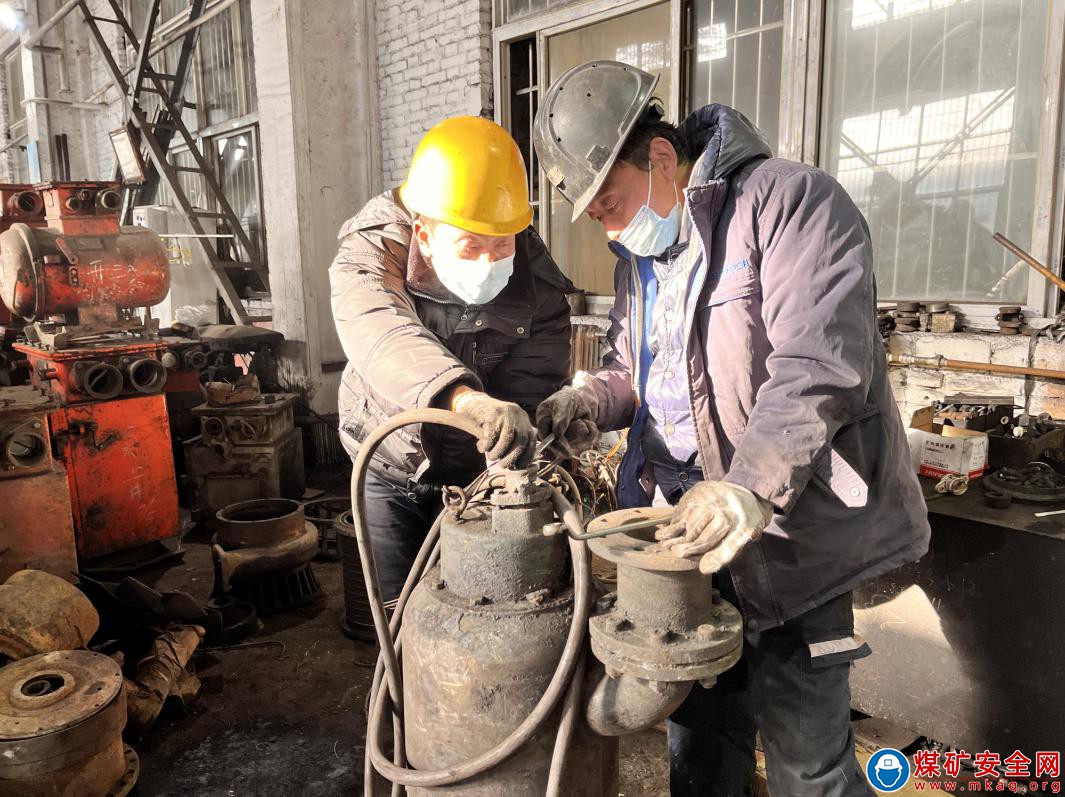 河南能源義煤公司石壕煤礦：全方位查隱患 無死角保安全