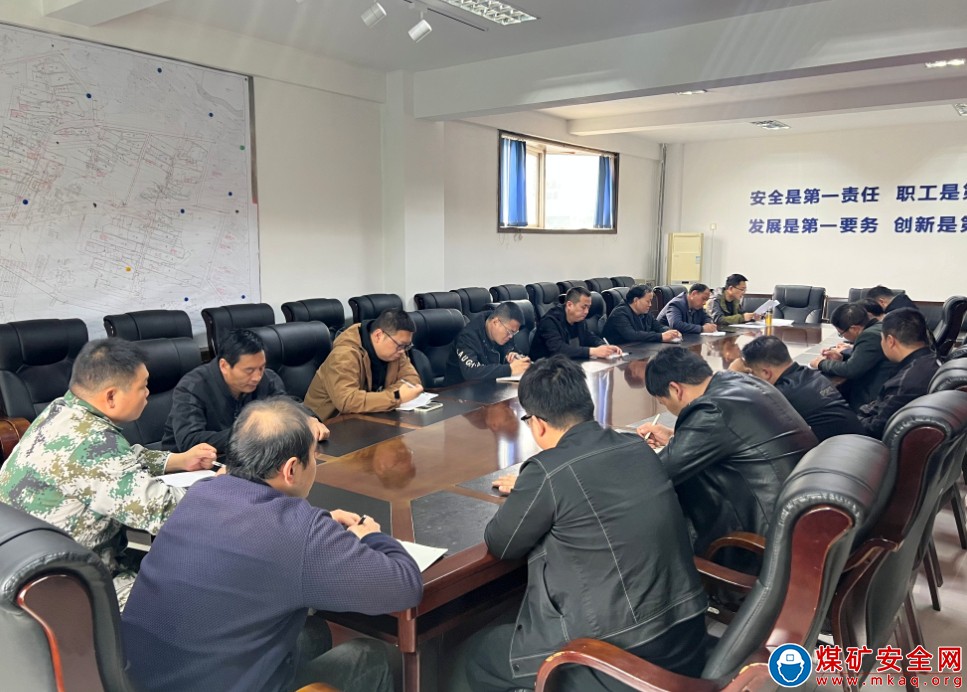 河南能源義煤公司石壕煤礦突出思想引領  堅定理想信念