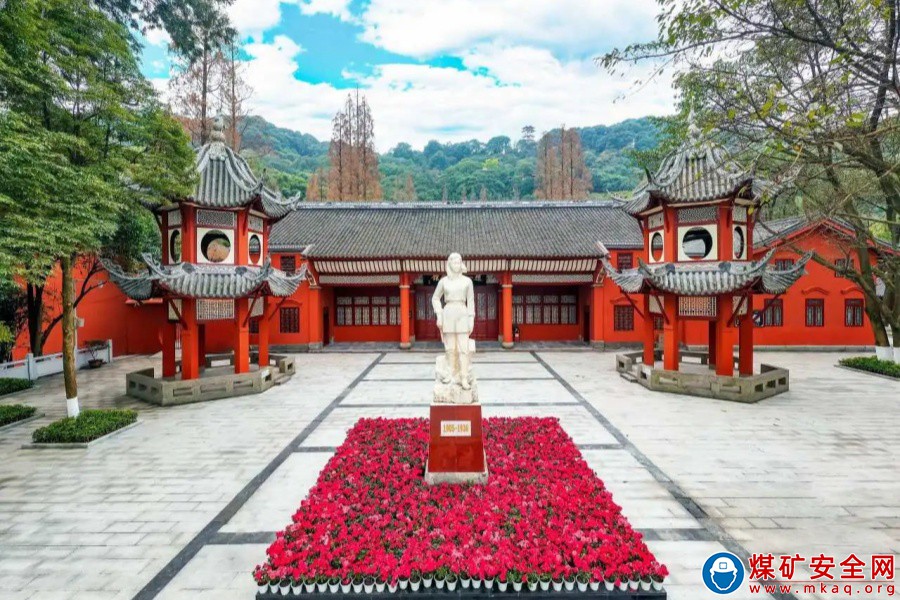 祭先烈趙一曼同志文