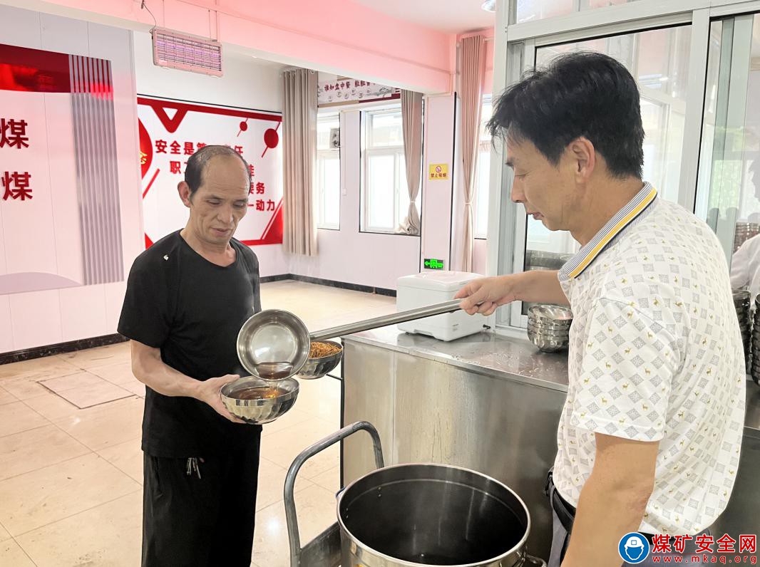 河南能源義煤公司石壕煤礦：實事辦進心坎，崗位貢獻攢勁