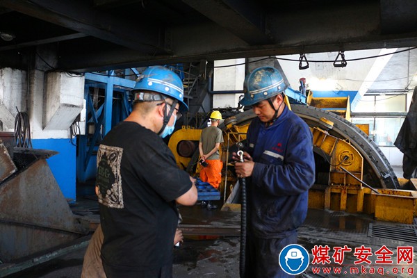 玉華煤礦：檢修“充電賦能” 生產“狀態滿格”