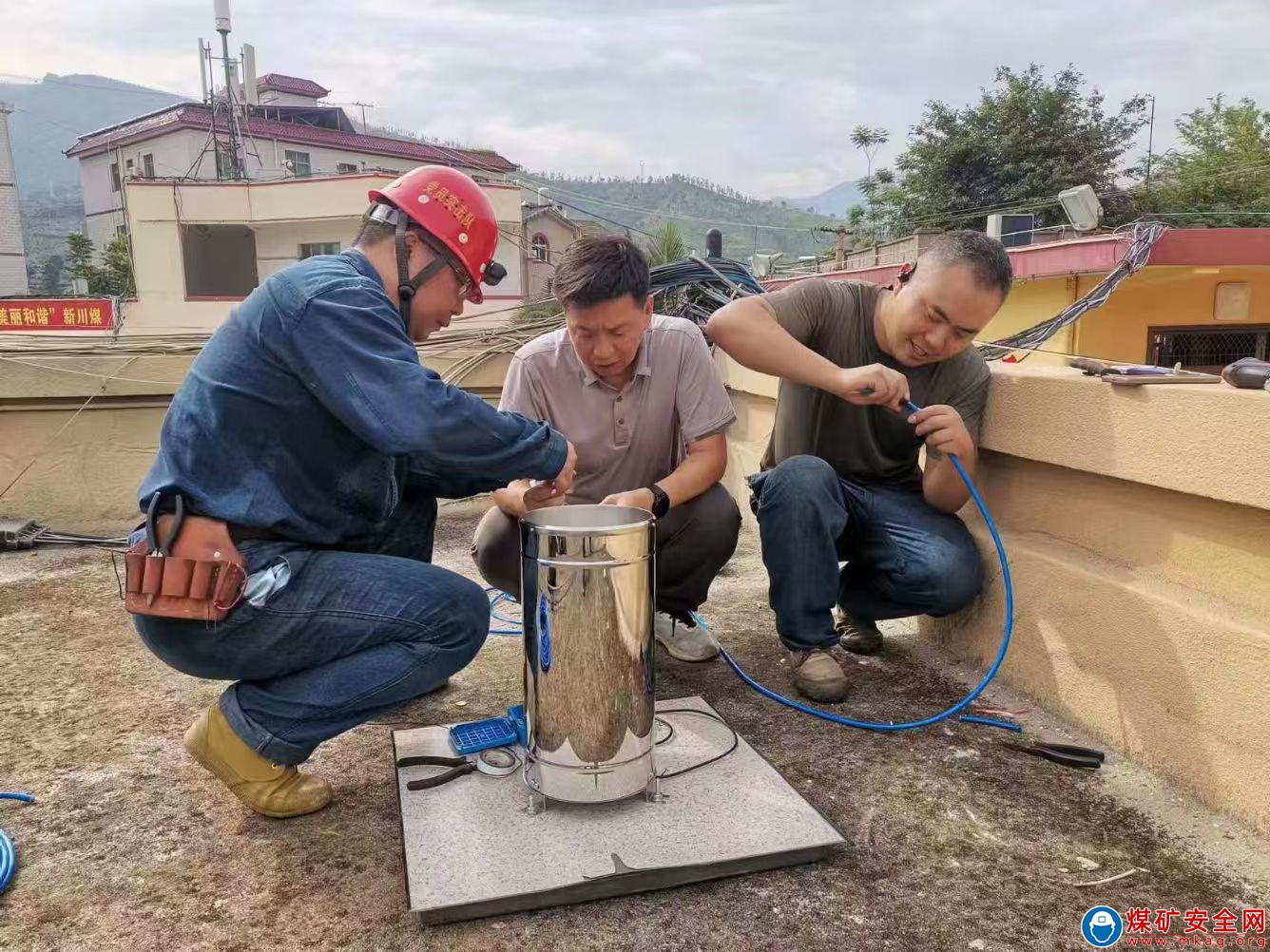 川煤集團華榮公司 煤礦雨量全自動監測系統順利實現國家局數據上傳