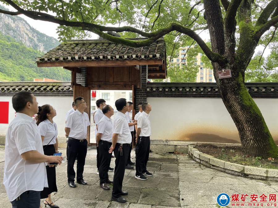 弘揚紅色文化  筑牢廉潔防線——觀文煤礦黨委組織開展黨紀暨黨風廉政建設教育活動