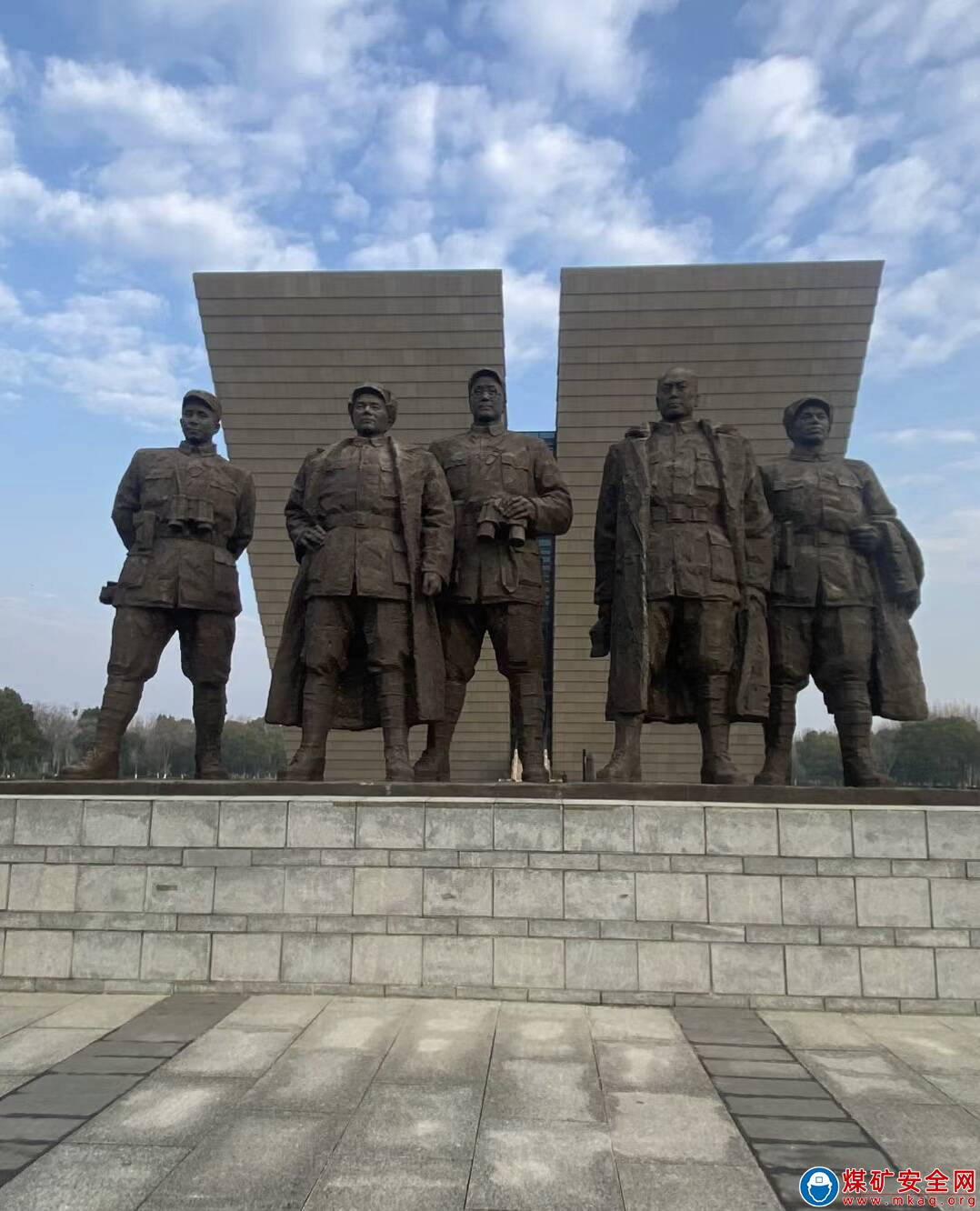 中國礦業大學化工學院“星星之火，可以燎原”實踐團王宇同學深入探訪渡江戰役紀念館