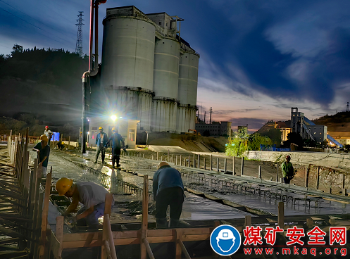 汾西礦業工程建設公司挑燈夜戰搶進度