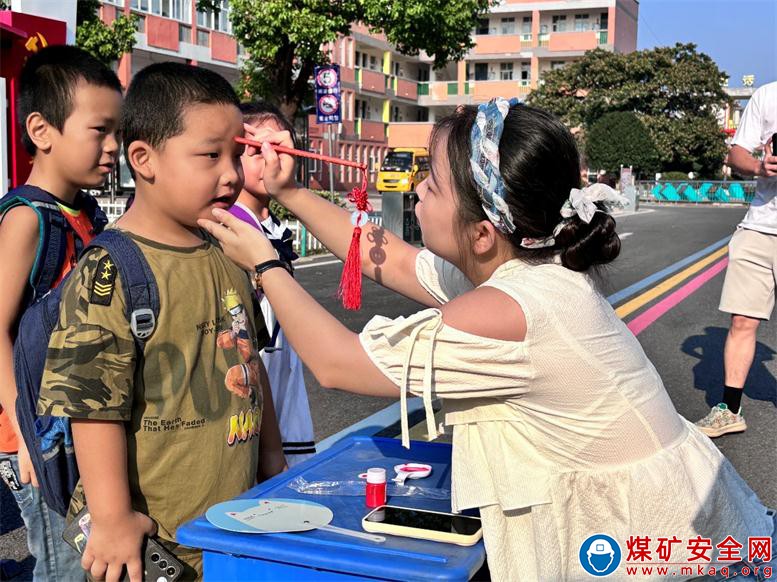 安徽廬江：郭河鎮中心小學新生開學報道