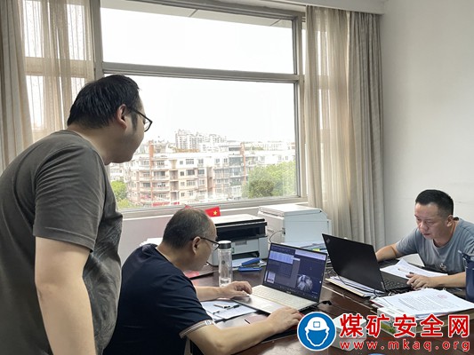 川煤華榮能源廣元信息分公司開展網絡安全應急演練筑牢網絡安全“防火墻”