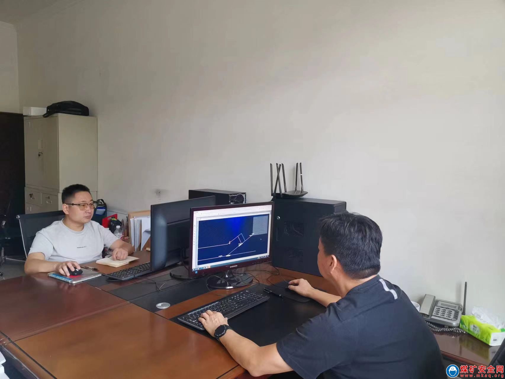 川煤華榮能源廣元信息分公司強管理抓落實  確保精確人員定位系統穩定運行