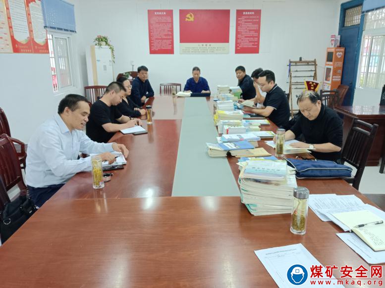 安徽廬江：郭河鎮中心學校深入福元小學開展工作督查