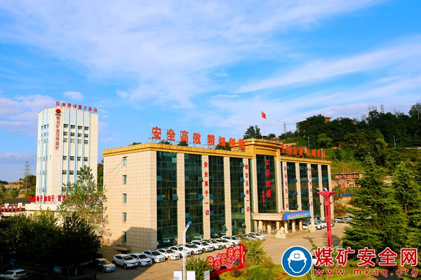 陜煤銅川礦業玉華煤礦執“綠”為筆繪“美麗礦井”新畫卷