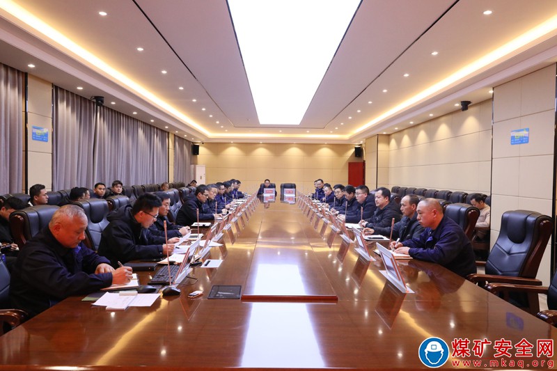 招賢礦業認真傳達貫徹國家礦山安全監察局陜西局（咸陽和寶雞轄區）歲末年初煤礦安全保障工作專題會議精神
