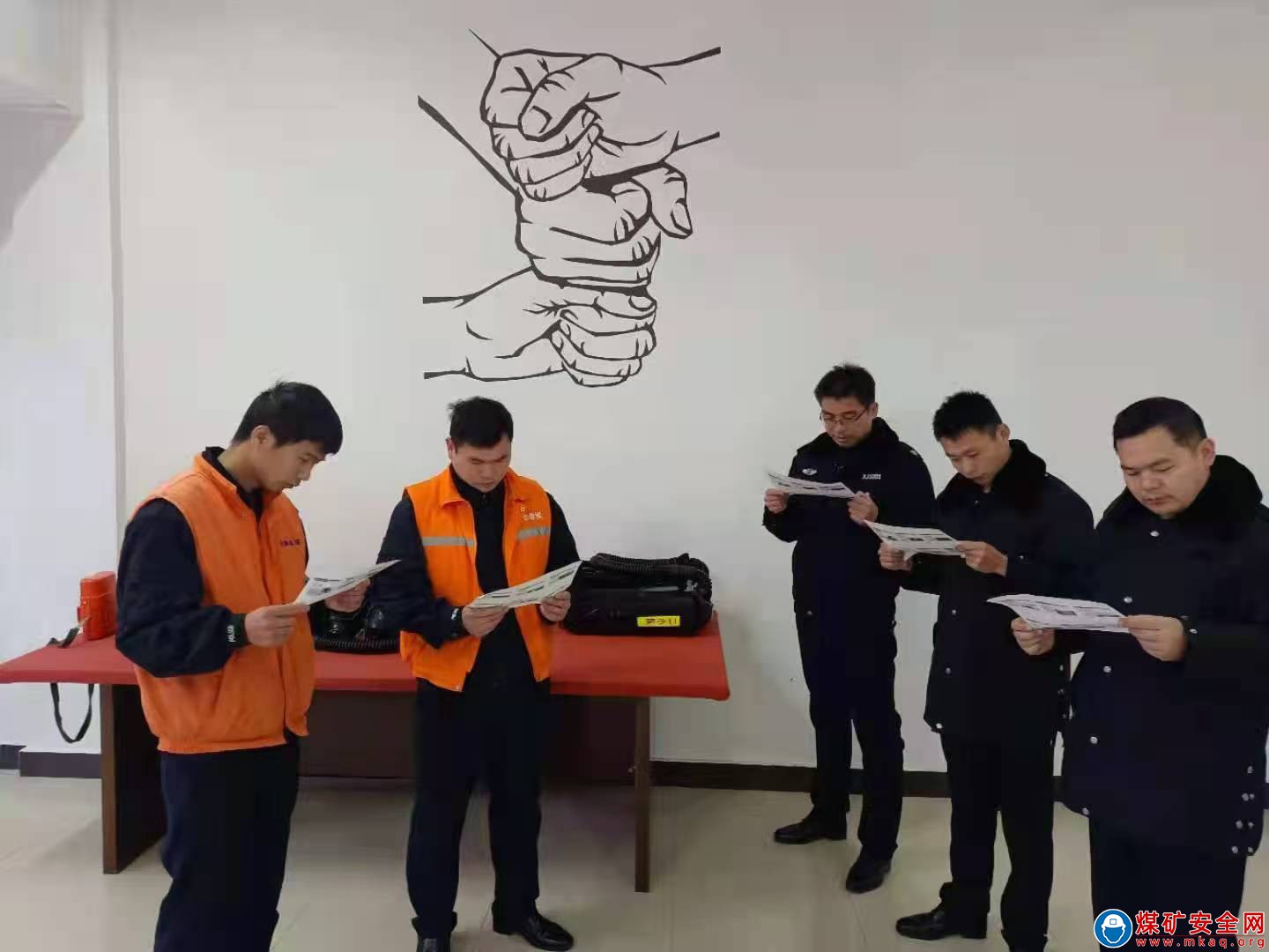中煤新集救護隊：聽取職工心聲  切實為群眾辦實事
