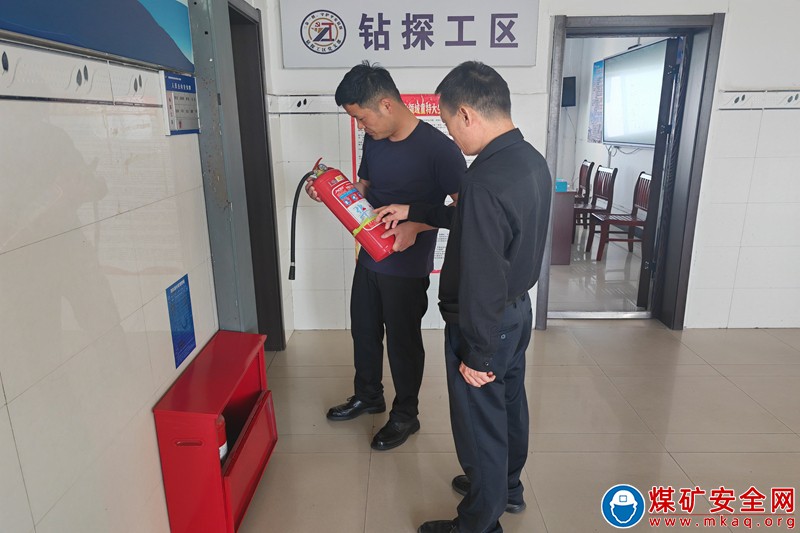 恒源煤礦開展節前做好消防安全檢查工作